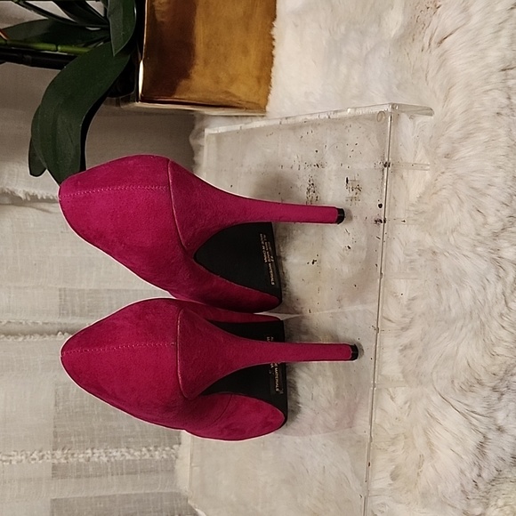 Pink heels - Picture 2 of 4